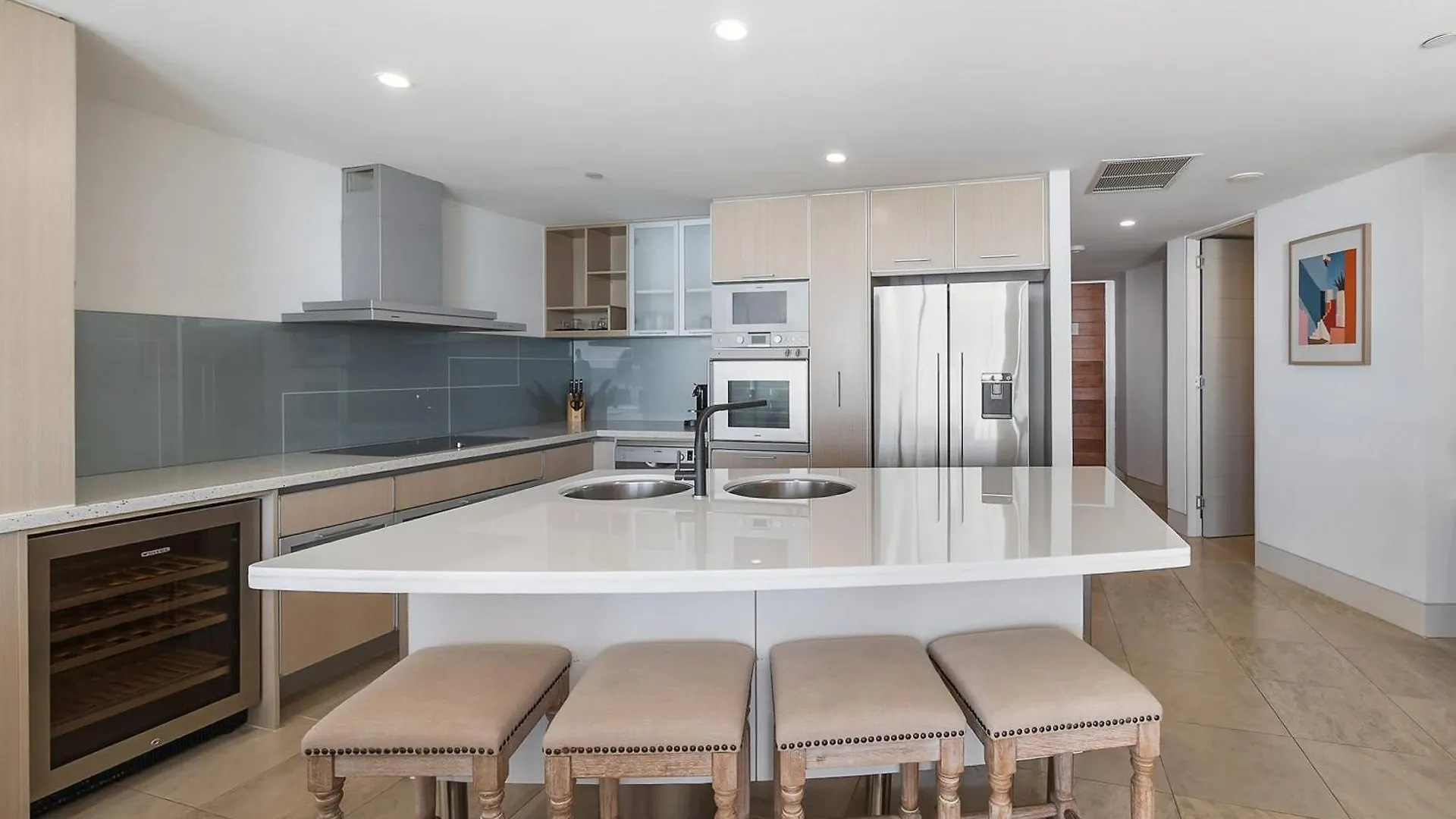 Oceans Apt 203- 5-Star Luxury Beachfront Escape Mooloolaba Lägenhet